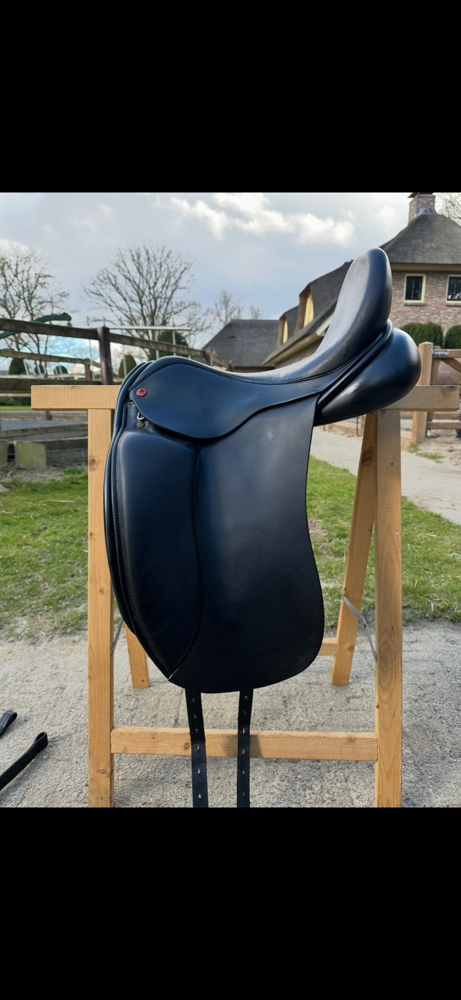 Tribal zadel 17,5 inch, Dieren en Toebehoren, Paarden en Pony's | Zadels, L (17.5 inch), Dressuur, Overige merken, Ophalen of Verzenden