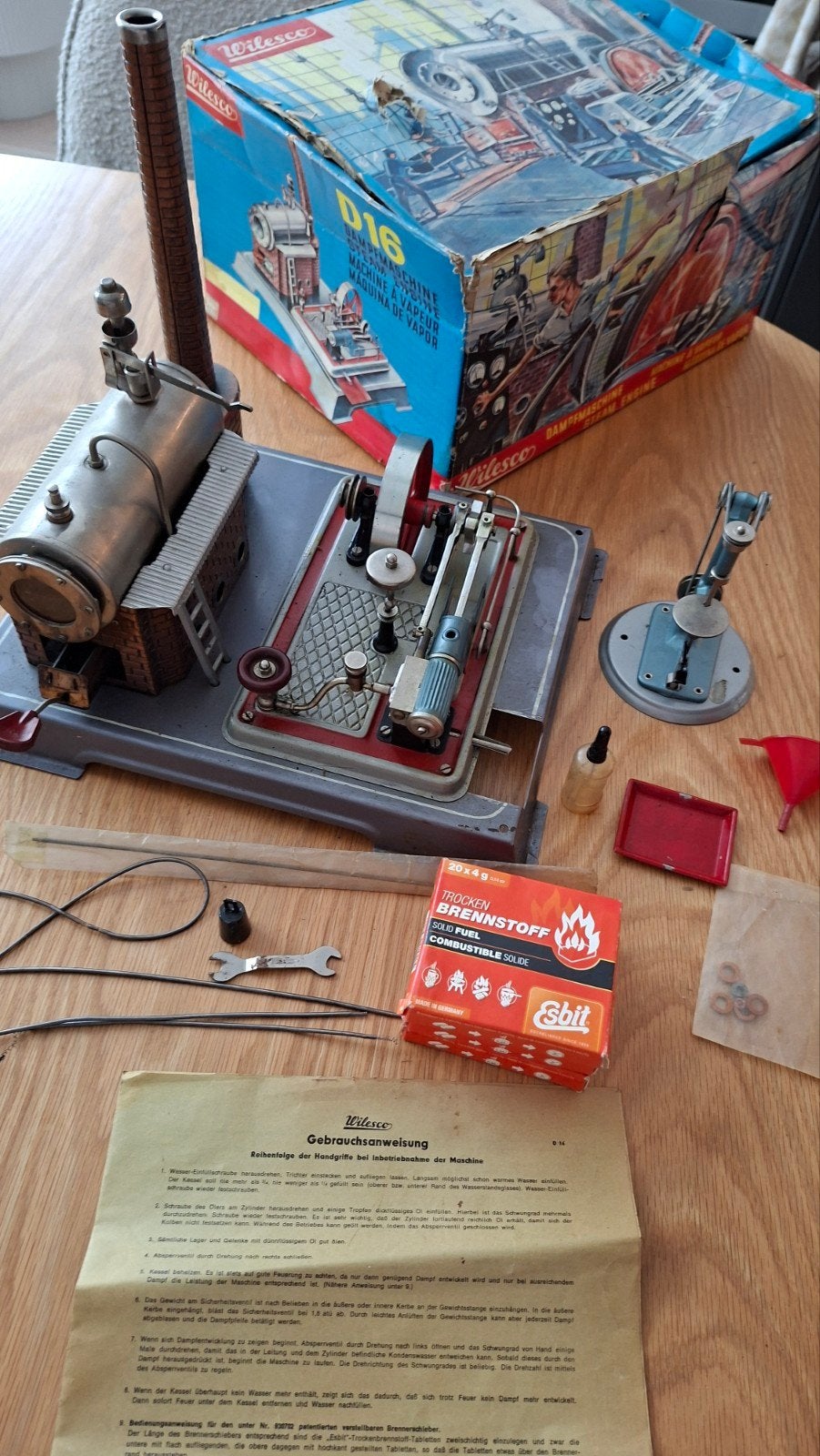 wilesco D16 stoommachine en M51 boormachine, Ophalen of Verzenden, Gebruikt, Groter dan 1:32