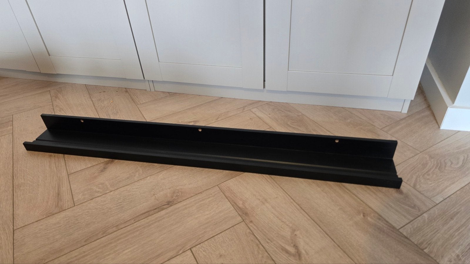 Zwart wandrek / fotoplank ikea, Huis en Inrichting, Ophalen, Zo goed als nieuw