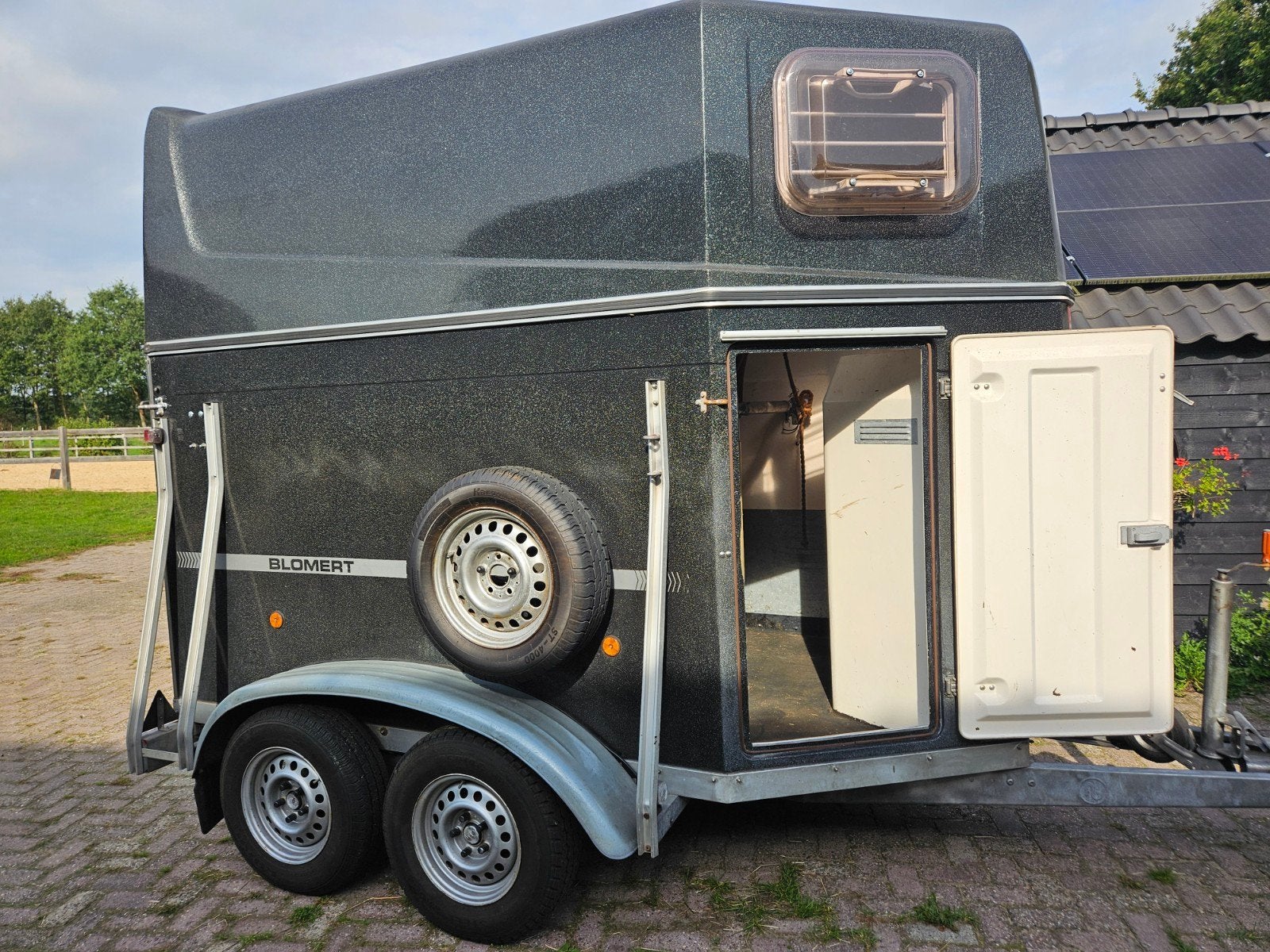 Tweepaards trailer te huur, Ophalen of Verzenden