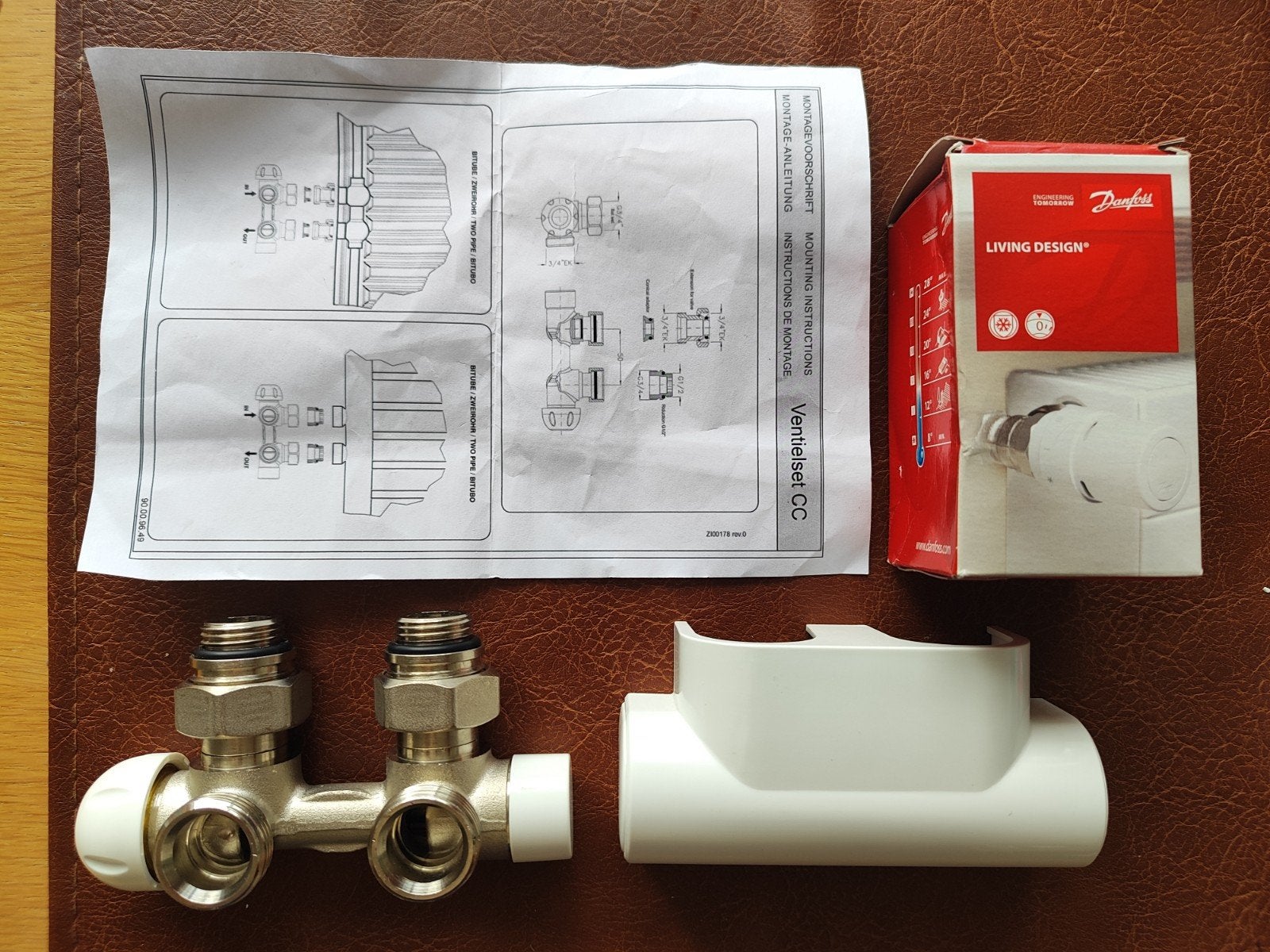 Thermostatisch onderblok haaks met radiatorknop (nieuw), Doe-het-zelf en Verbouw, Verwarming en Radiatoren, Ophalen of Verzenden