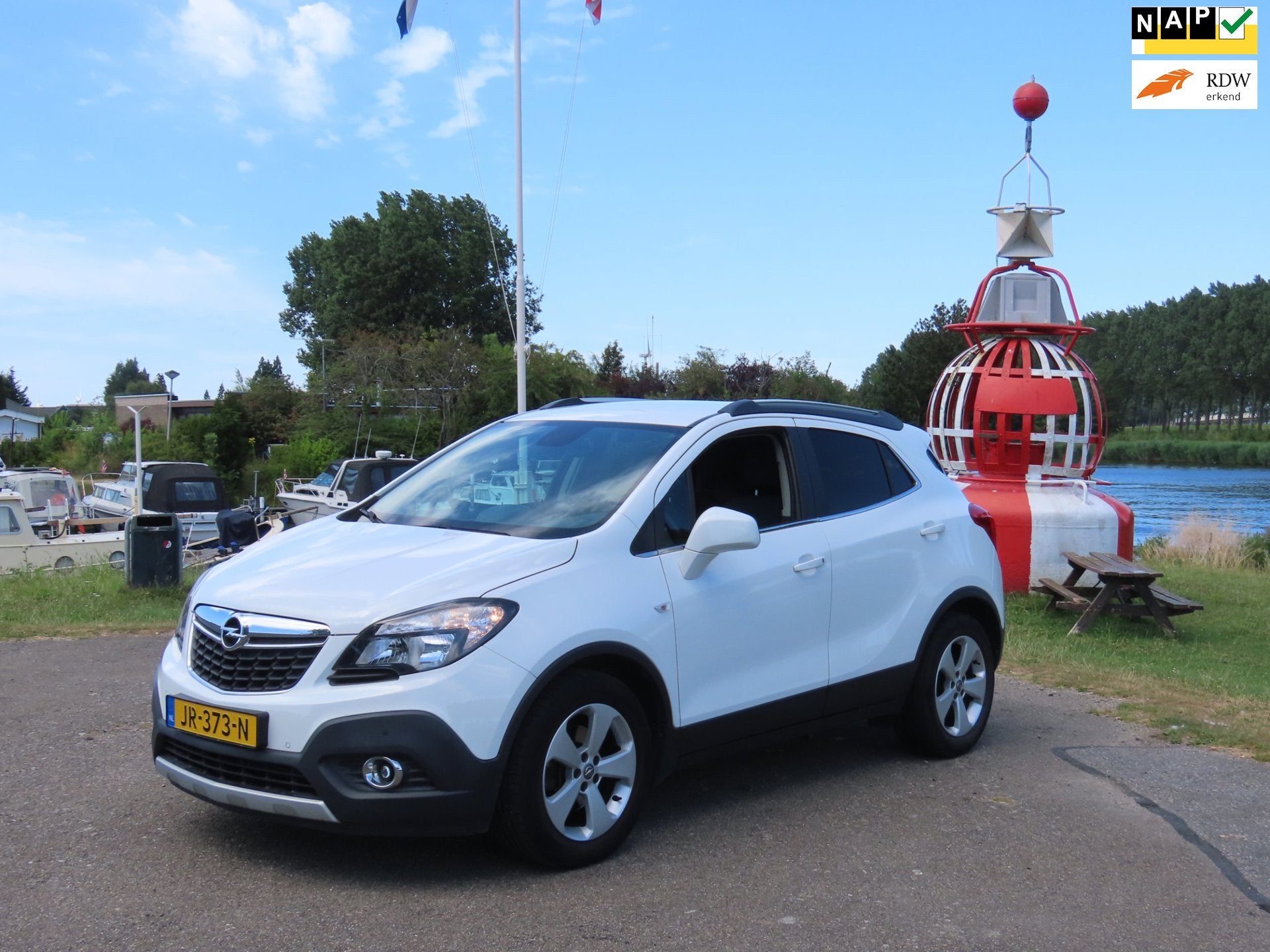 Opel Mokka 1.4 T Innovation *NAVI *CAMERA *CRUISE *TREKHAAK, Auto's, Voorwielaandrijving, Dealer onderhouden, Gebruikt, 4 cilinders