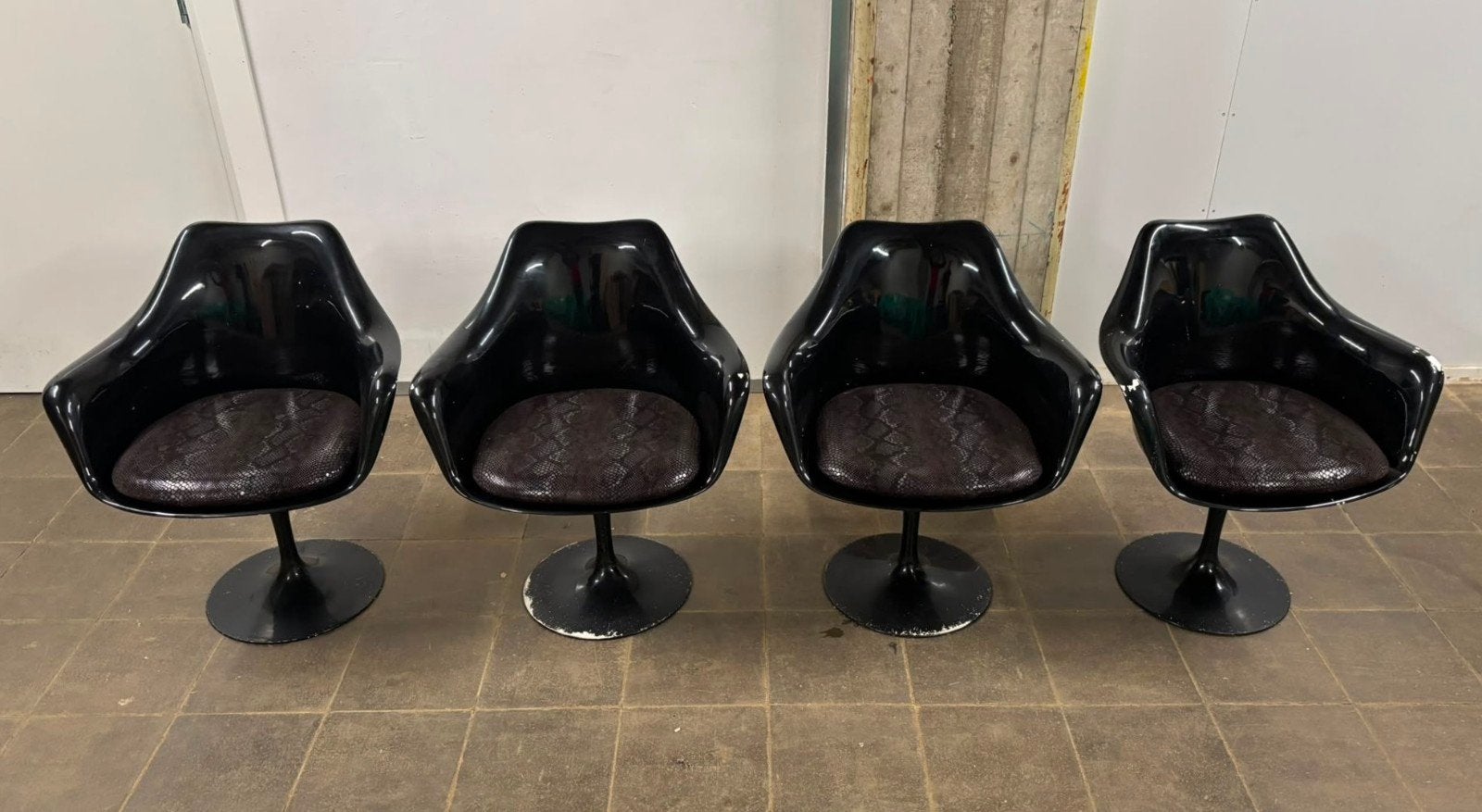 Vintage Tulip draaistoelen, design Eero Saarinen, Ophalen of Verzenden