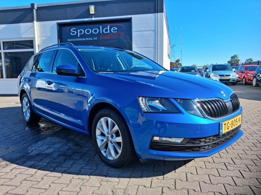 Skoda Octavia Combi 1.0 TSI Topstaat/Automaat/Leer/Stoelverw, Dealer onderhouden, Euro 6, Blauw, Origineel Nederlands