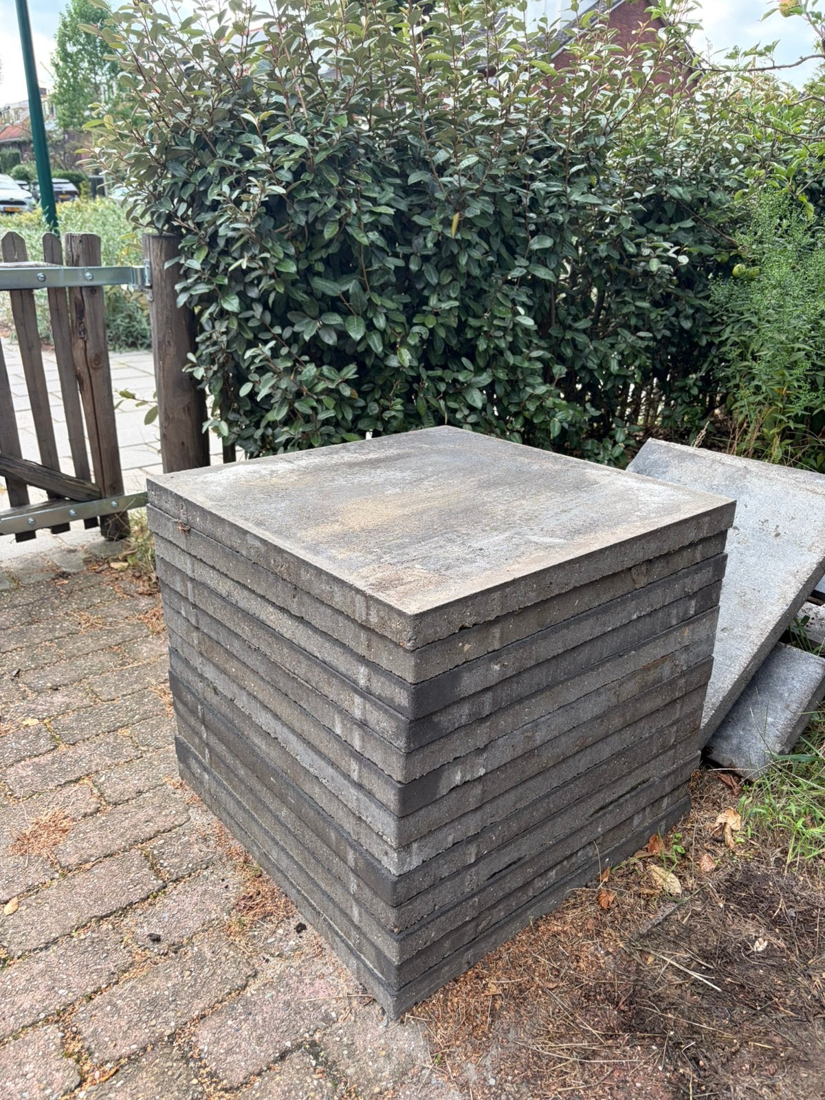 13 Grijszwarte terrastegels 60x60x4cm Geotops Stretto Milano, Ophalen, Gebruikt, Beton, Terrastegels