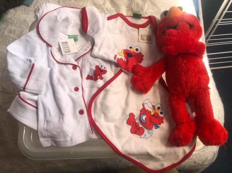 Elmo knuffels en Elmo babykleding set- nieuw, Jongetje of Meisje, Overige typen, Nieuw, Ophalen of Verzenden