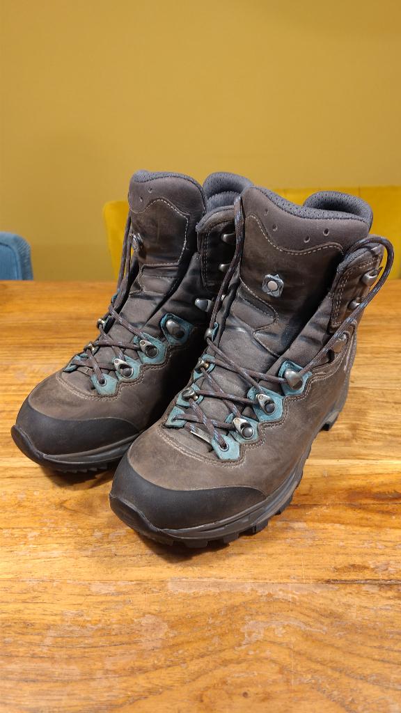 Wandelschoenen Lowa Mauria GTX maat 38,5 - cat. B, Ophalen of Verzenden, Zo goed als nieuw, Schoenen