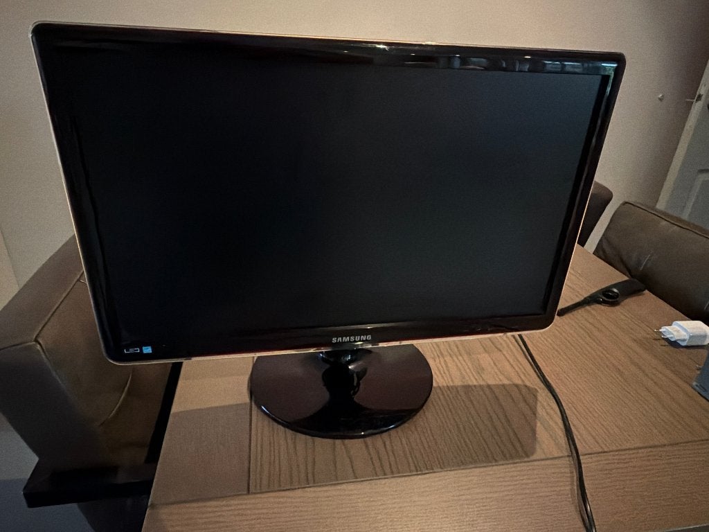 Samsung monitor 24 inch goed werkend, Computers en Software, Ophalen, HDMI, Full HD, Zo goed als nieuw