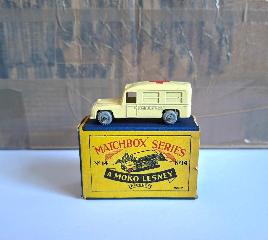 Matchbox 14 A daimler ambulance, Ophalen of Verzenden, Auto