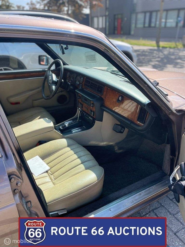 Jaguar XJ12 Series III Sovereign HE | 1984 | Route 66 Auctio, Auto's, Overige carrosserieën, Zwart, Bedrijf, Handgeschakeld