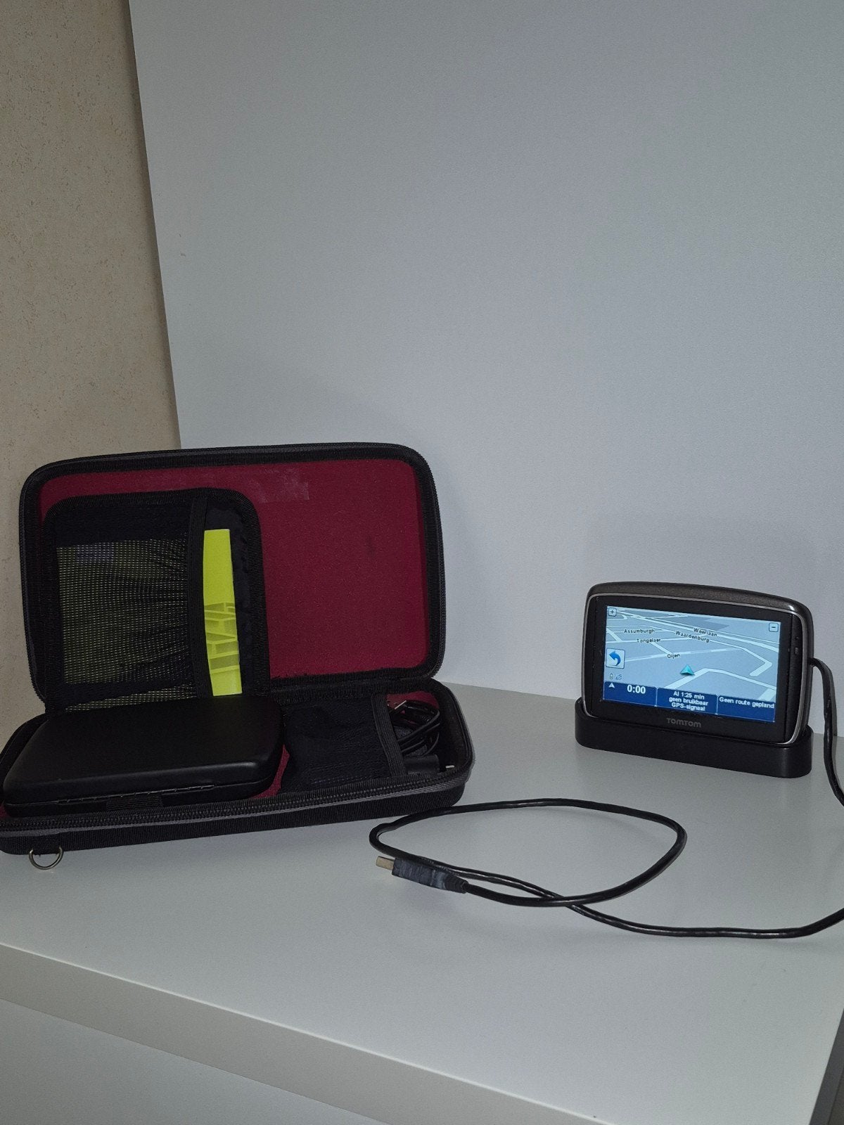 TomTom Go Live 740 Complete Set, Ophalen of Verzenden, Gebruikt