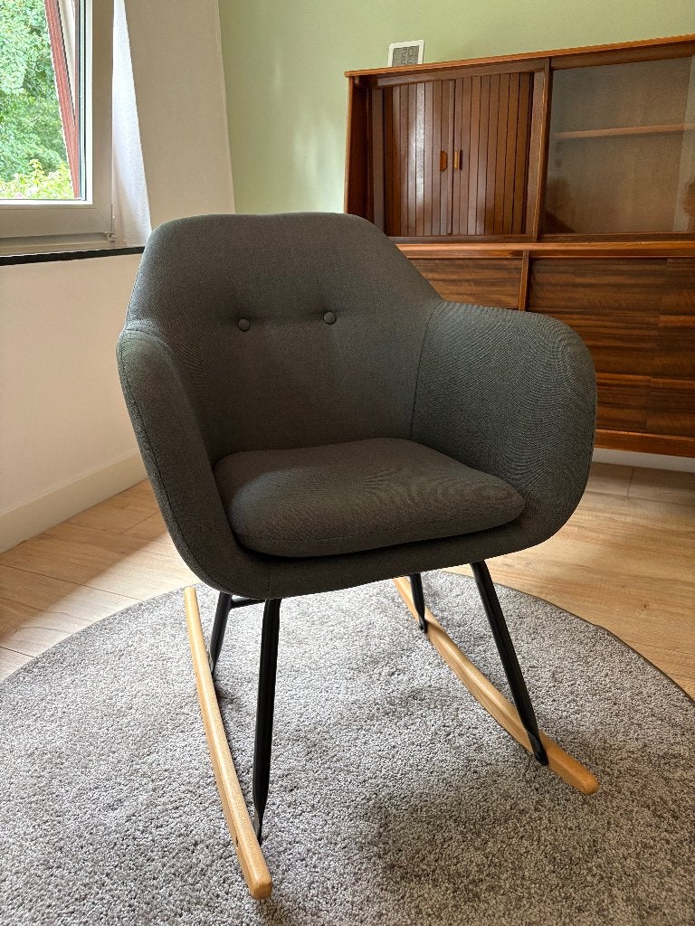 Schommelstoel donkergrijs - als nieuw, Huis en Inrichting, Stoelen, Ophalen, Zo goed als nieuw, Stof, Eén