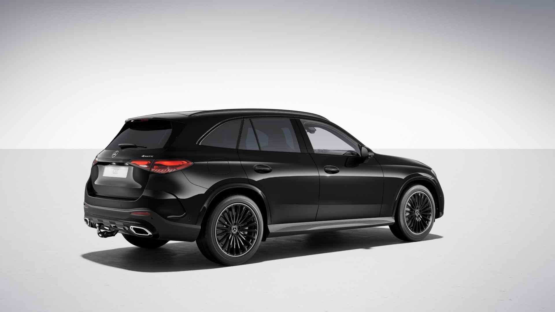 Mercedes-Benz GLC-klasse 300e 4MATIC Business Solution AMG |, Auto's, Automaat, 4 cilinders, 2255 kg, Zwart