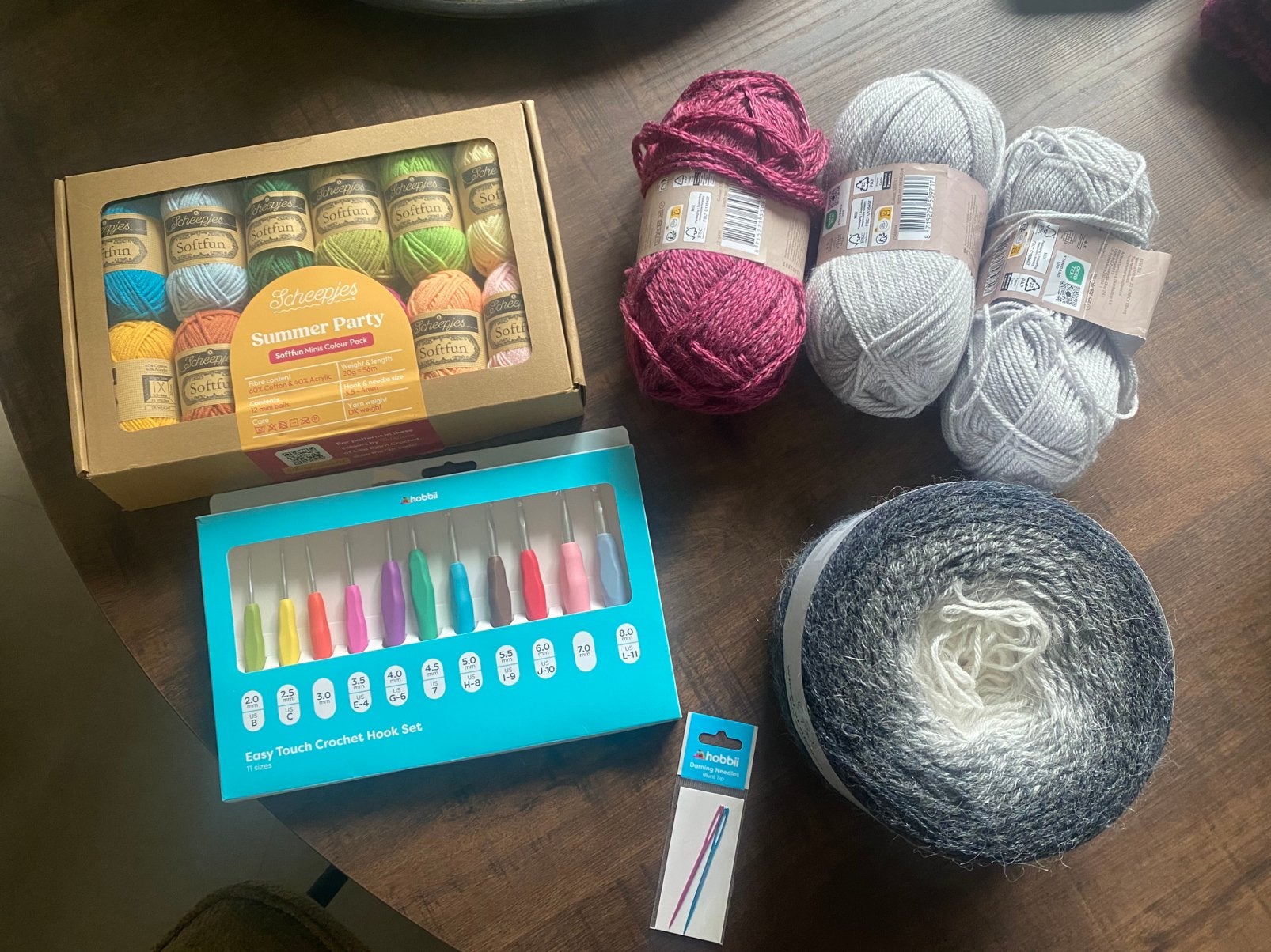 Complete haakset. Naalden garen patronen, Hobby en Vrije tijd, Breien en Haken, Ophalen of Verzenden, Zo goed als nieuw, Breien of Haken