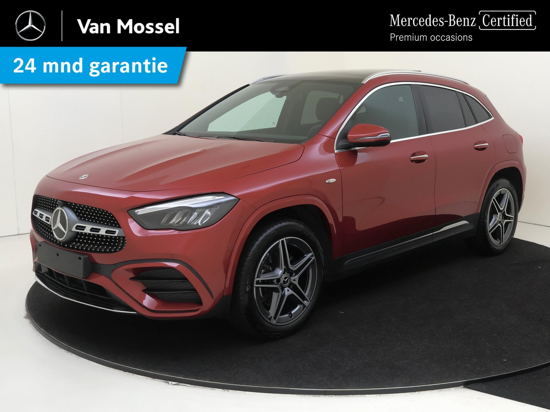 Mercedes-Benz GLA-klasse 250 e AMG Line / Panoramadak / Stoe, Auto's, Mercedes-Benz, 4 cilinders, 16 kWh, Leder en Stof, 163 pk