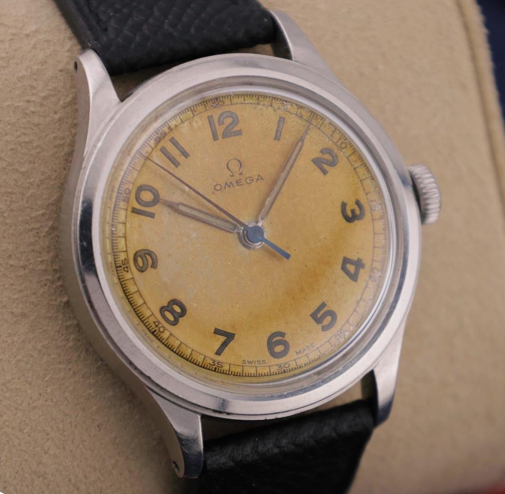 Omega Military Field Watch Ref. 2179 "Radium Hands", Ophalen, Staal, Met bandje, Polshorloge