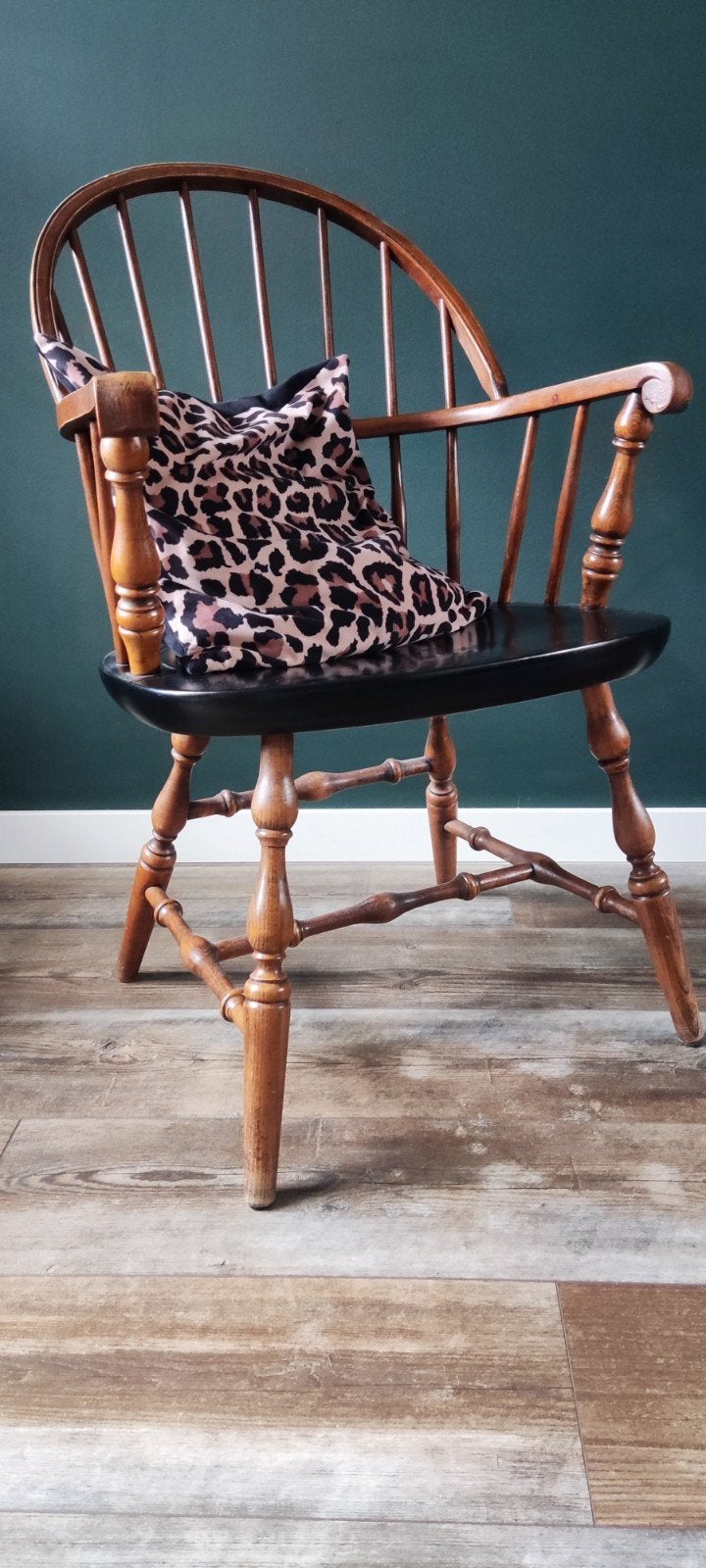 Vintage Windsor stoel - Klassiek en tijdloos design, Antiek en Kunst, Antiek | Meubels | Stoelen en Banken, Ophalen