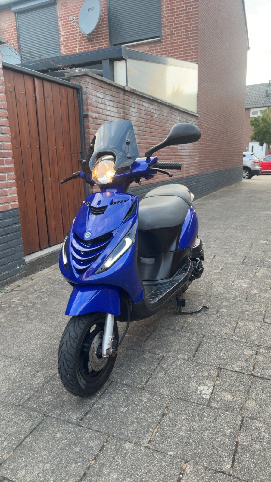 Piaggio Zip 2000 - Blauw - Goed onderhouden, Fietsen en Brommers, Scooters | Piaggio, Gebruikt, Zip, Maximaal 45 km/u, Benzine