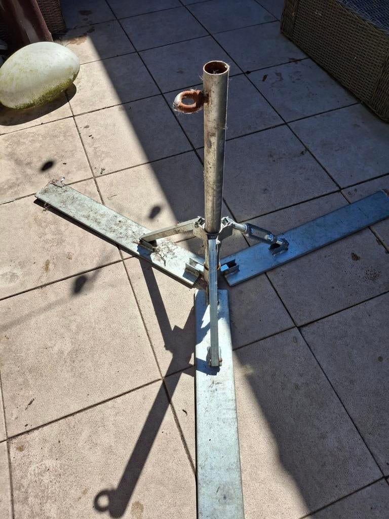 Stevige parasolvoet - Ideaal voor markt of terras, Ophalen of Verzenden, Gebruikt, 1 tot 2 meter, Parasolvoet