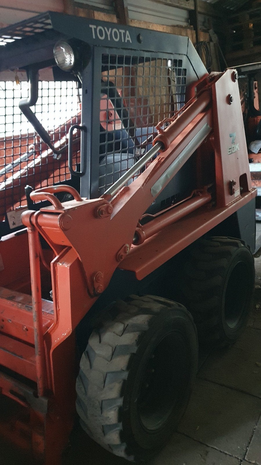 Toyota SDK 7 Skidsteer - Compacte en Krachtige Wiellader, Ophalen of Verzenden, Wiellader of Shovel