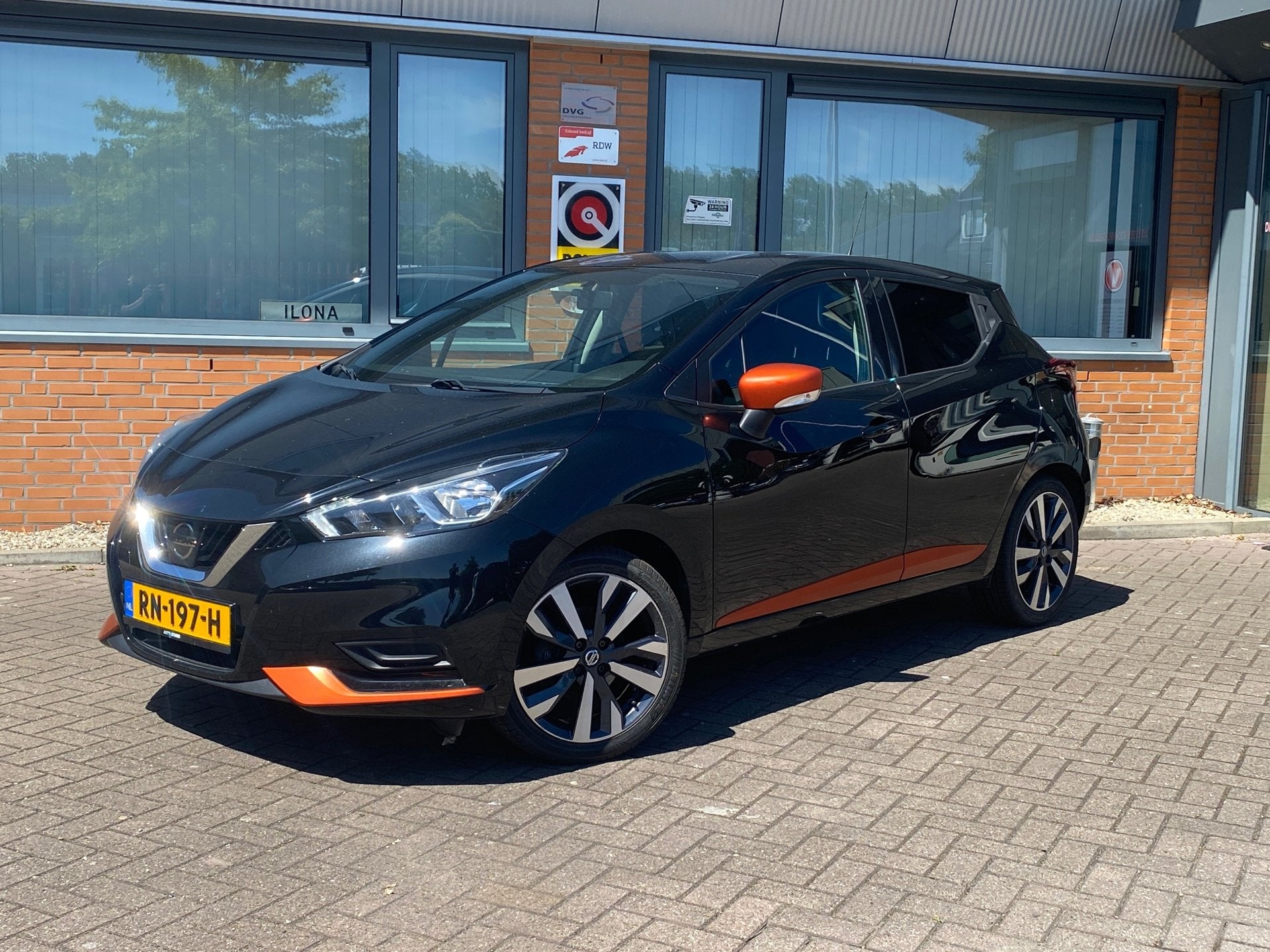 Nissan Micra 1.0L Acenta, Auto's, Nissan, Dealer onderhouden, Gebruikt, Alcantara, Zwart