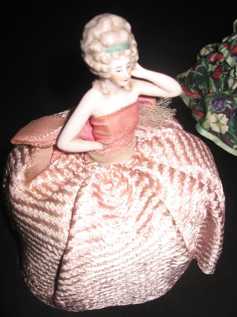 Half doll porselein 1920, Antiek en Kunst, Antiek | Porselein, Ophalen of Verzenden