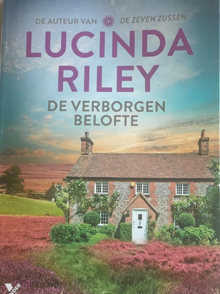 Lucinda Riley - De verborgen belofte, Ophalen of Verzenden, Gelezen, Lucinda Riley