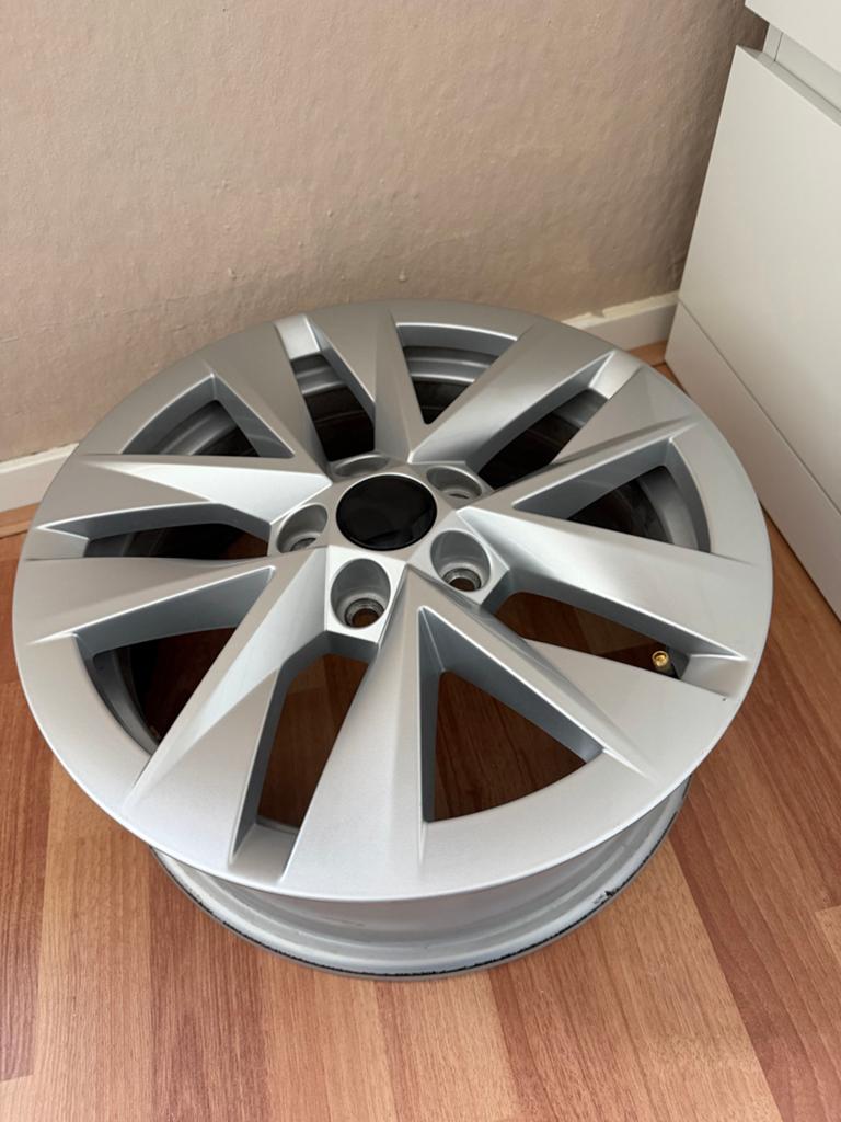 Licht metale velgen set van 4, Auto-onderdelen, Banden en Velgen, Gebruikt, 15 inch, Velg(en), All Season