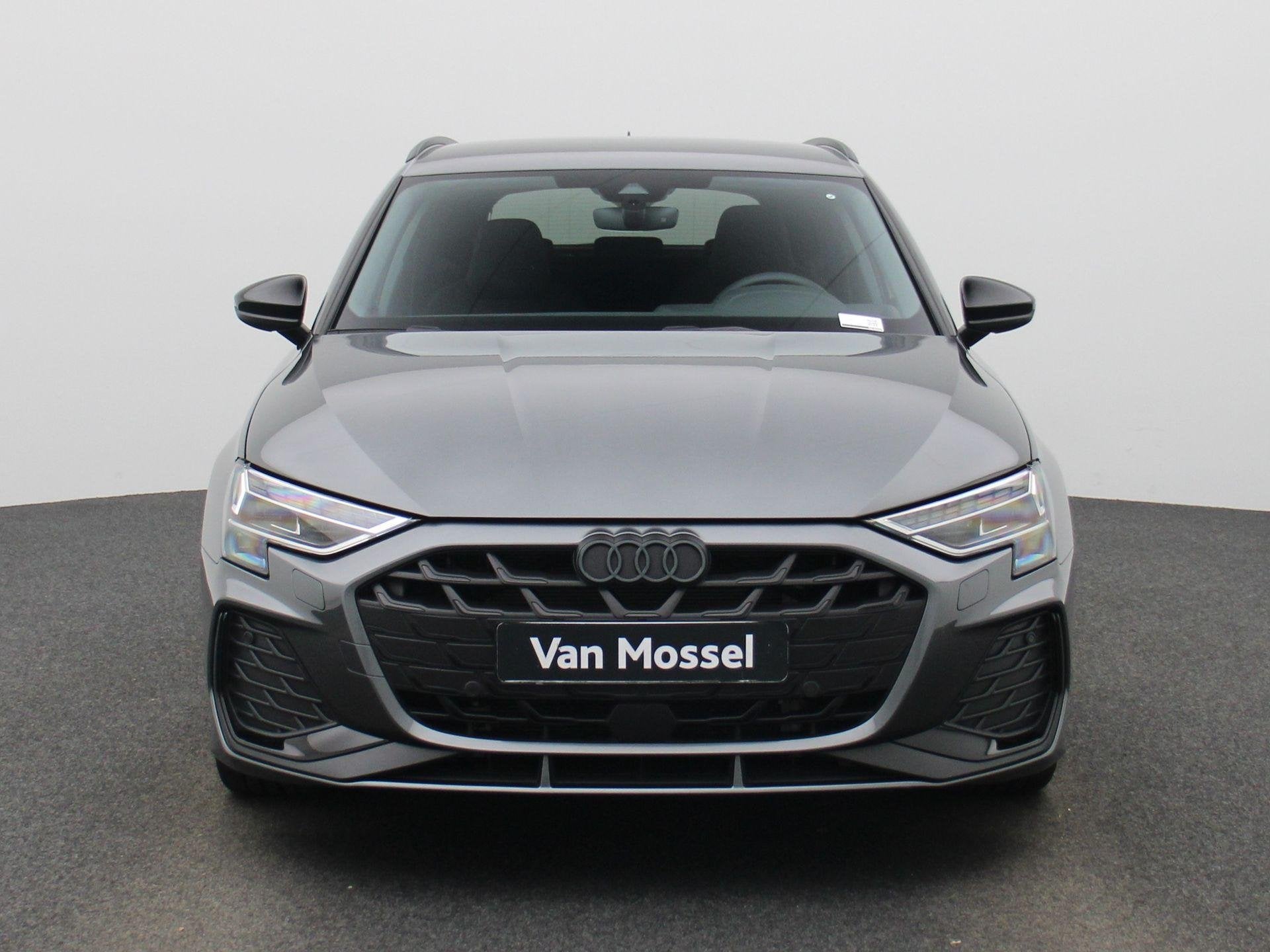 Audi A3 Sportback 45 TFSI e S edition Competition l Adaptive, Auto's, Audi, 12 maanden, 4 cilinders, Leder en Stof, 26 kWh