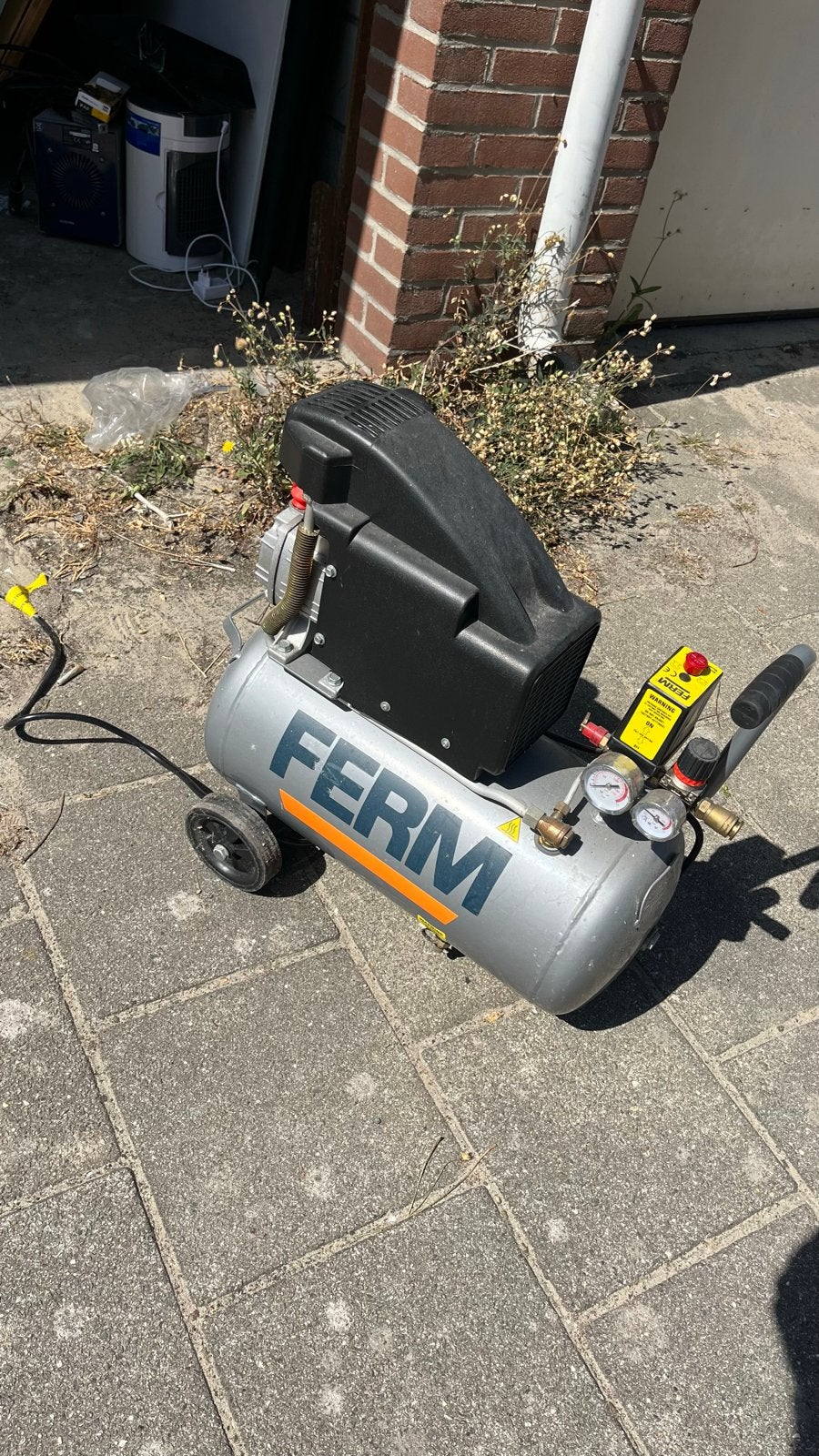 FERM CRM1045 Compressor - Zo goed als nieuw, 6 tot 10 bar, Ophalen of Verzenden, Zo goed als nieuw, Minder dan 200 liter/min