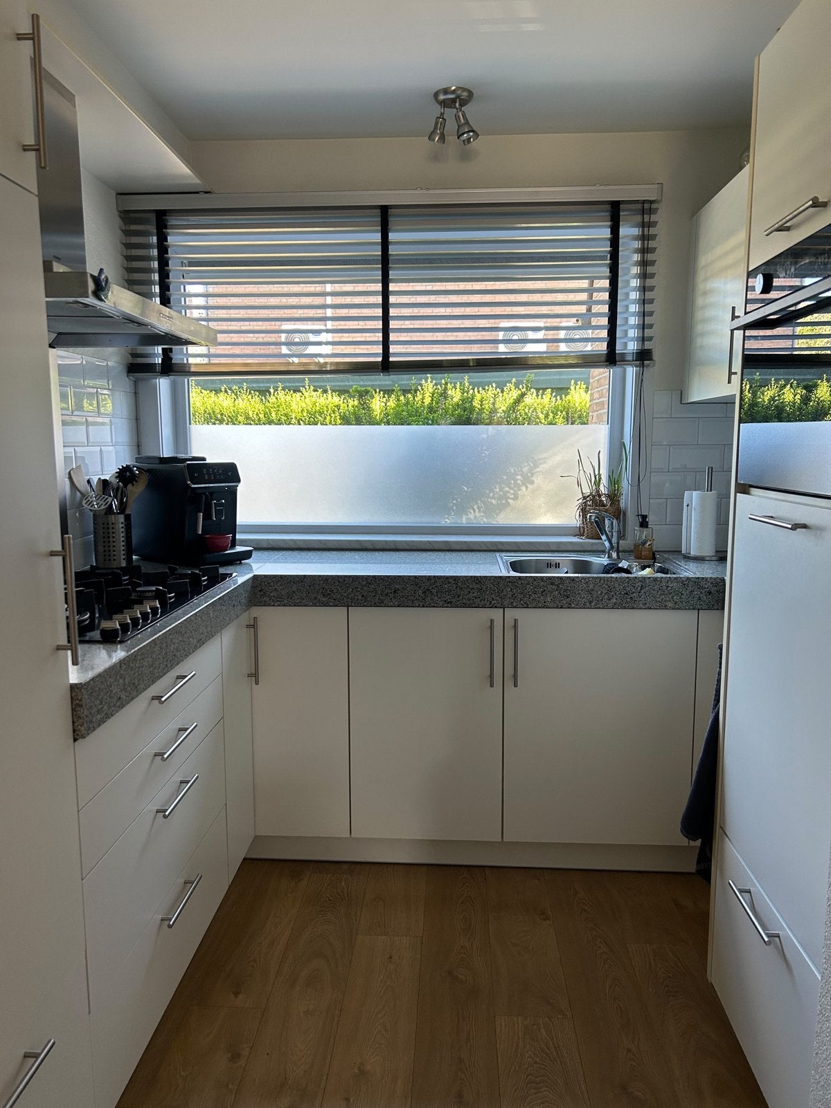 Complete keuken met Siemens koelkast en Samsung oven, Ophalen, Gebruikt, Wit, Hoekkeuken