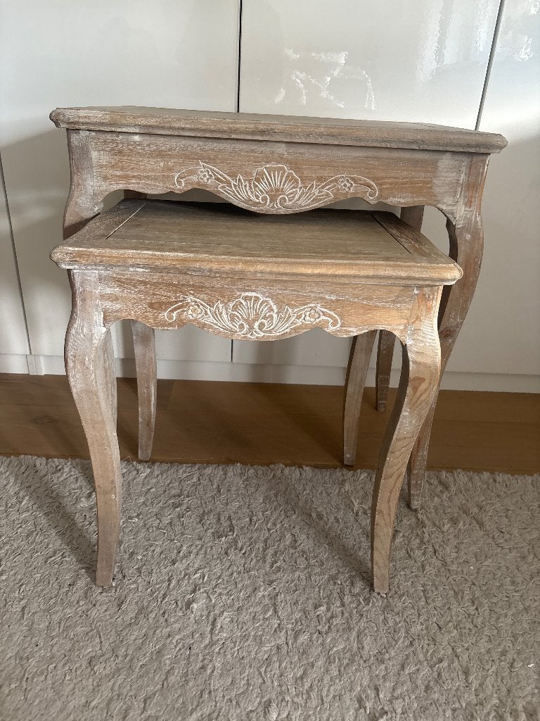 Riverdale bijzettafels, Minder dan 55 cm, Zo goed als nieuw, Rechthoekig, Hout