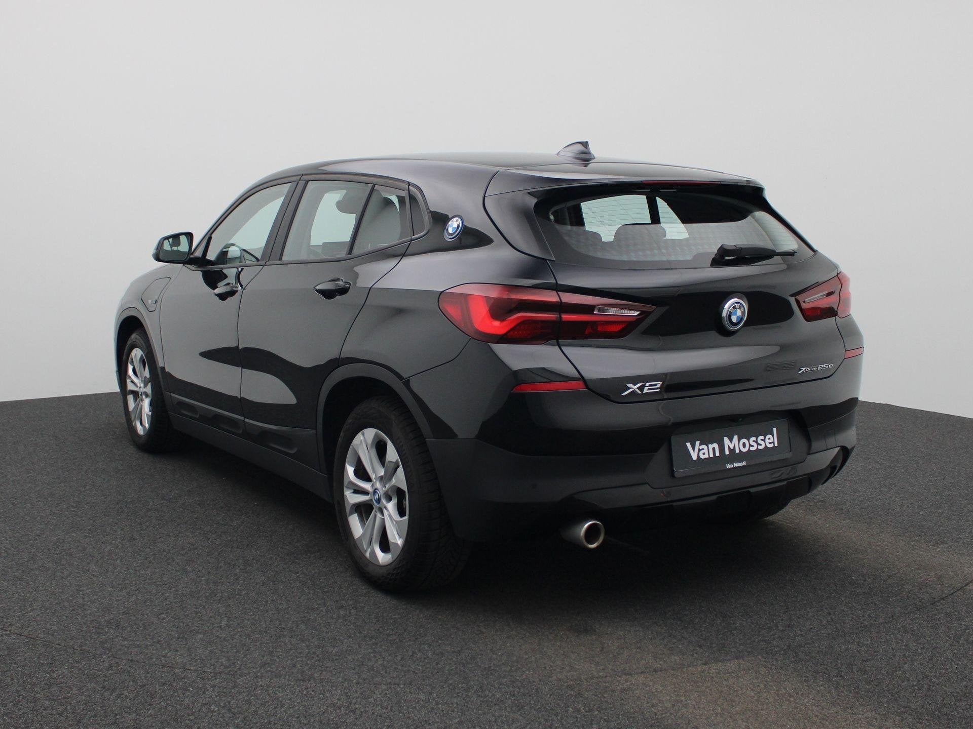 BMW X2 xDrive25e | Automaat | Head-up Display | Achteruitrij, Auto's, BMW, Automaat, 12 maanden, Gebruikt, Zwart