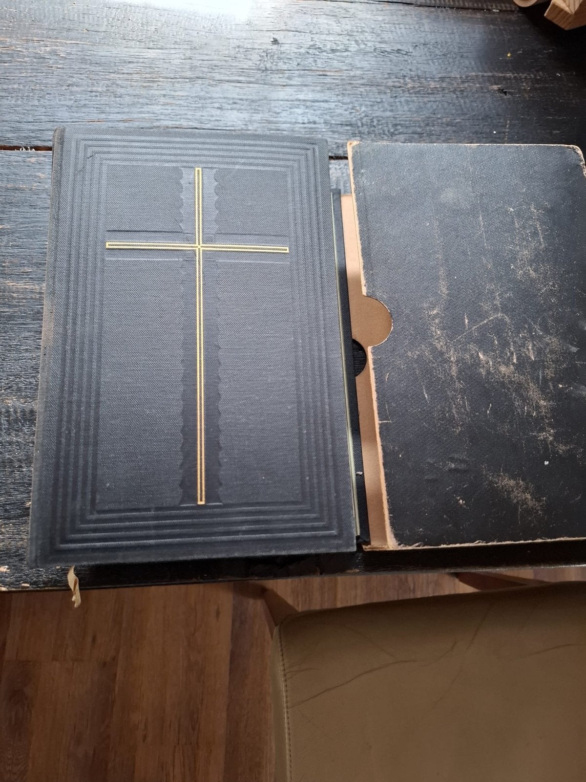 Duitse Bijbel 1935 met bijlage en bewaar doos - Luther, Ophalen of Verzenden