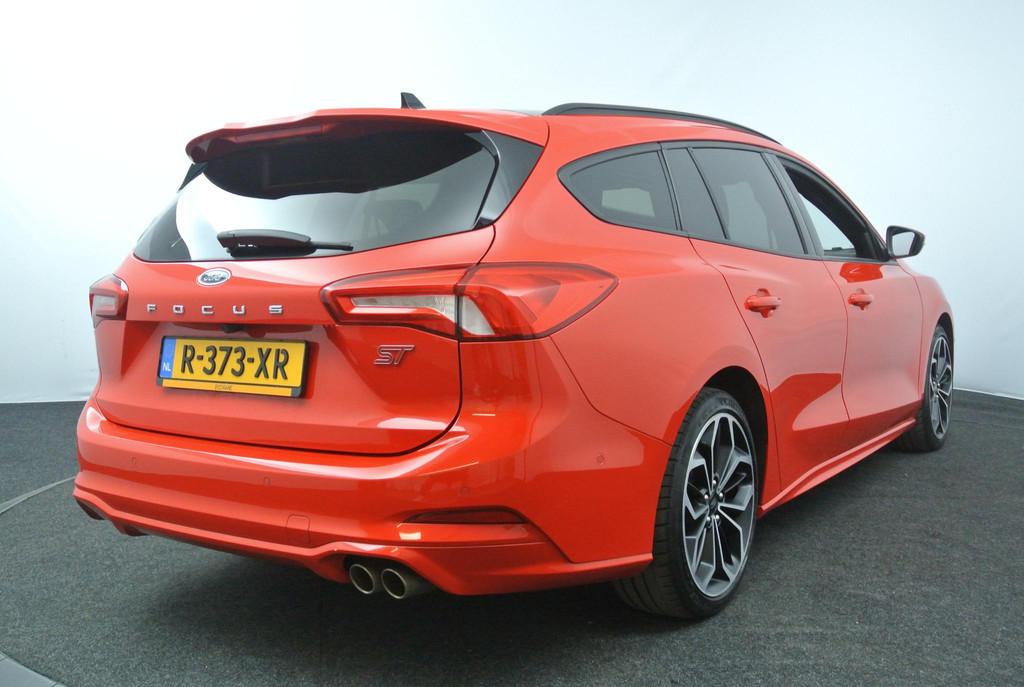 Ford Focus Wagon 1.5 150pk EcoBoost ST Line Business | Panor, 1345 kg, Stof, Lichtsensor, 3 cilinders