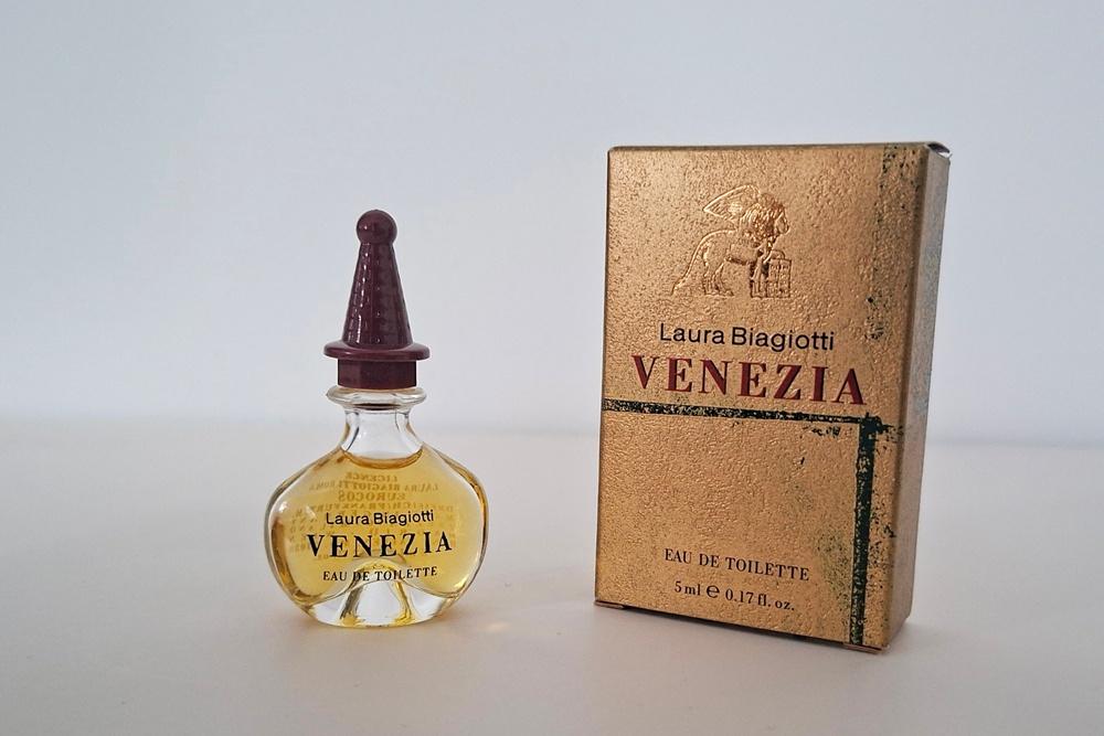 Laura Biagiotti parfum miniatuur Venezia - EDT, Verzamelen, Parfumverzamelingen, Ophalen of Verzenden, Zo goed als nieuw, Miniatuur
