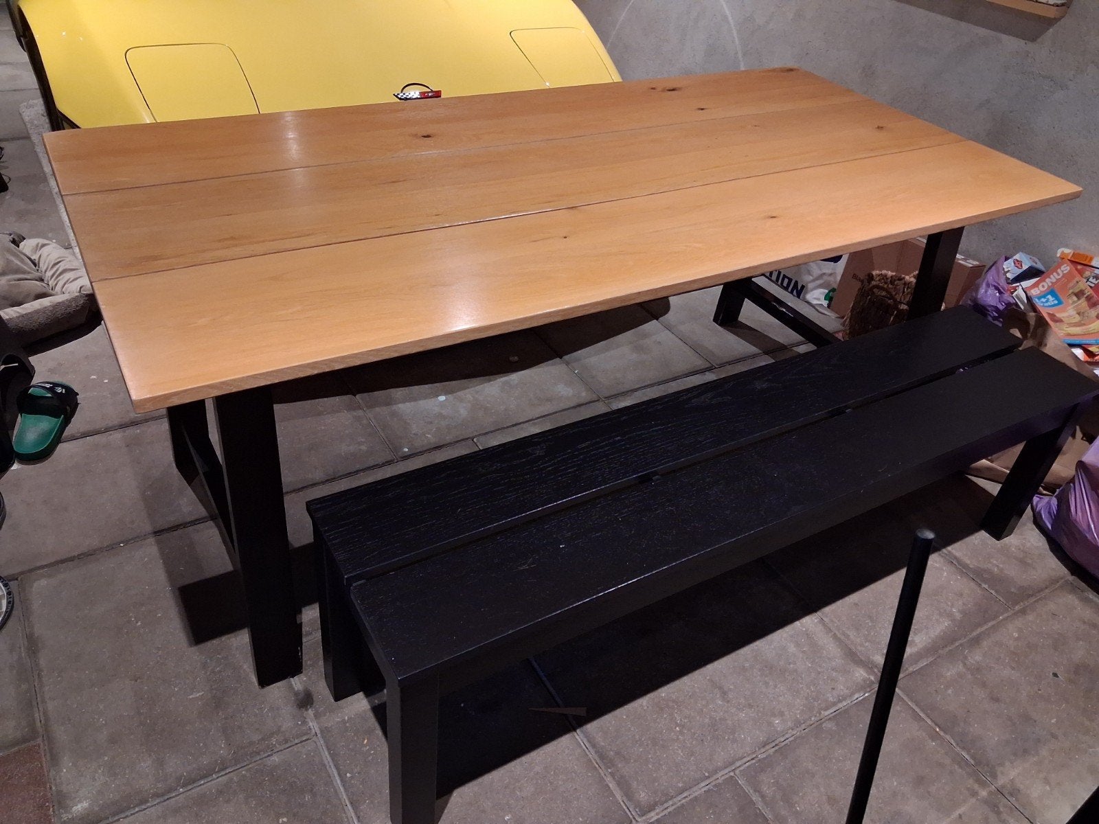 Eettafel 90x190 cm met zwarte houten bank, Gebruikt, Vijf personen of meer, 150 tot 200 cm, Rechthoekig