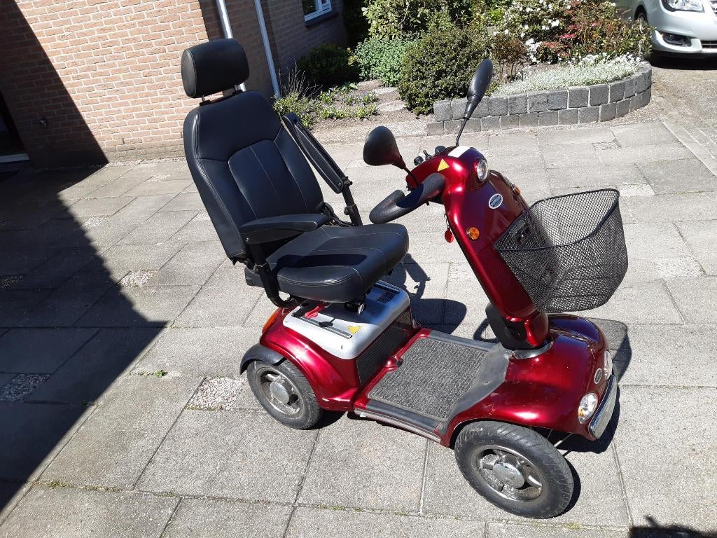 Shoprider Scoot mobiel met 4 grote wielen Metallic Rood, Diversen, Brommobielen en Scootmobielen, Ophalen, Gebruikt, 16 t/m 25 km