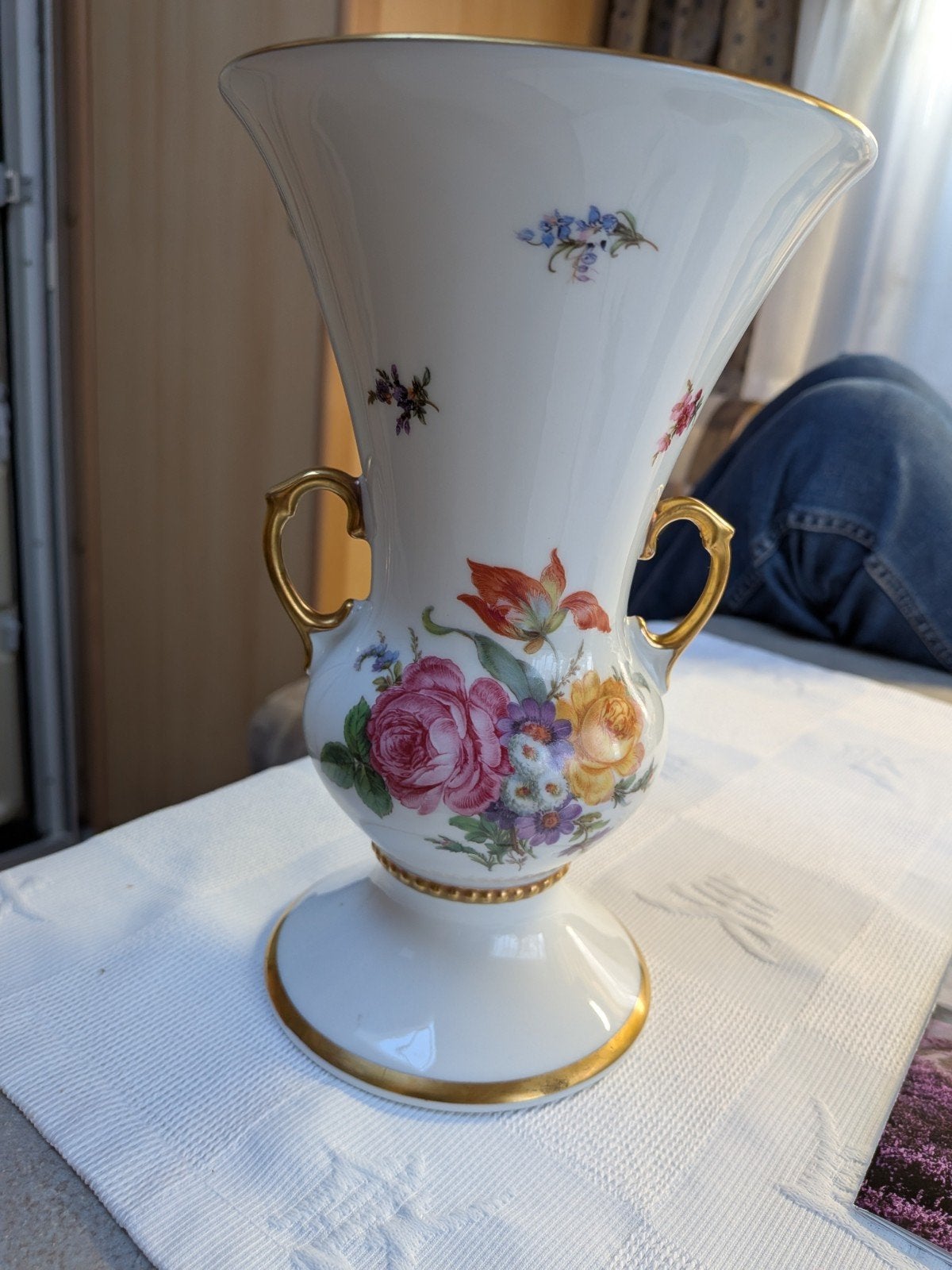 Edelstein Bavaria vaas met bloemenmotief en gouden "oren", Ophalen of Verzenden