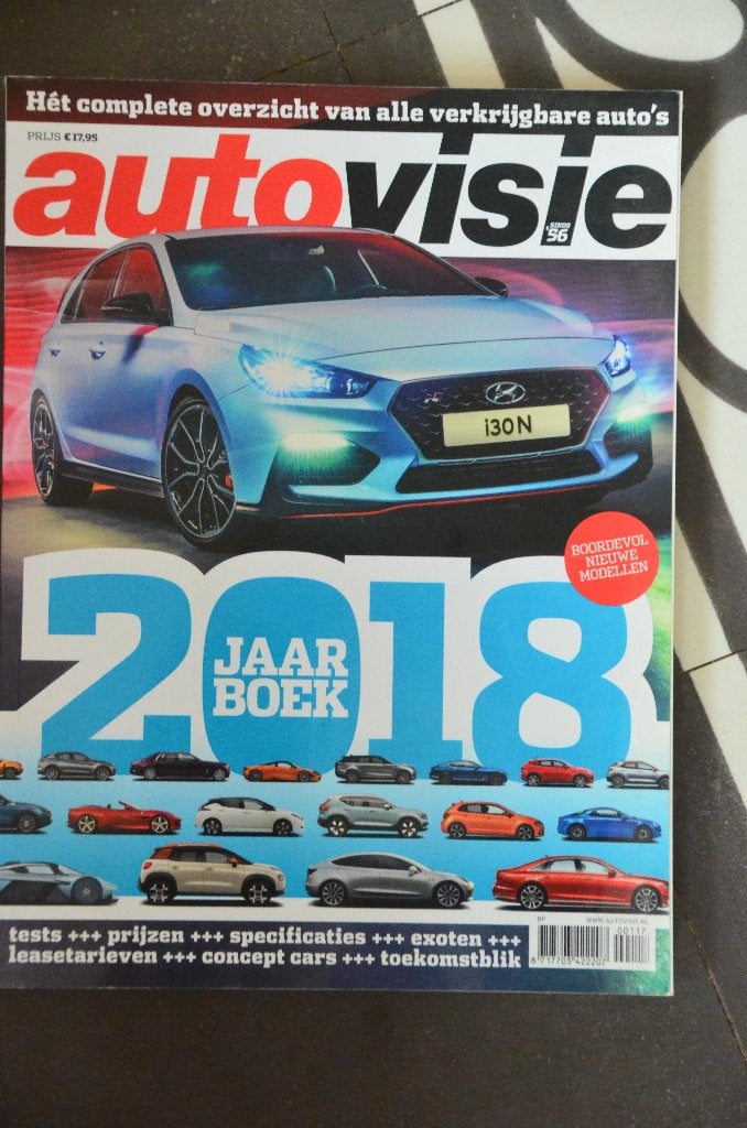 Auto Visie jaarboek, Ophalen, Zo goed als nieuw, Algemeen, Telegraaf media groep