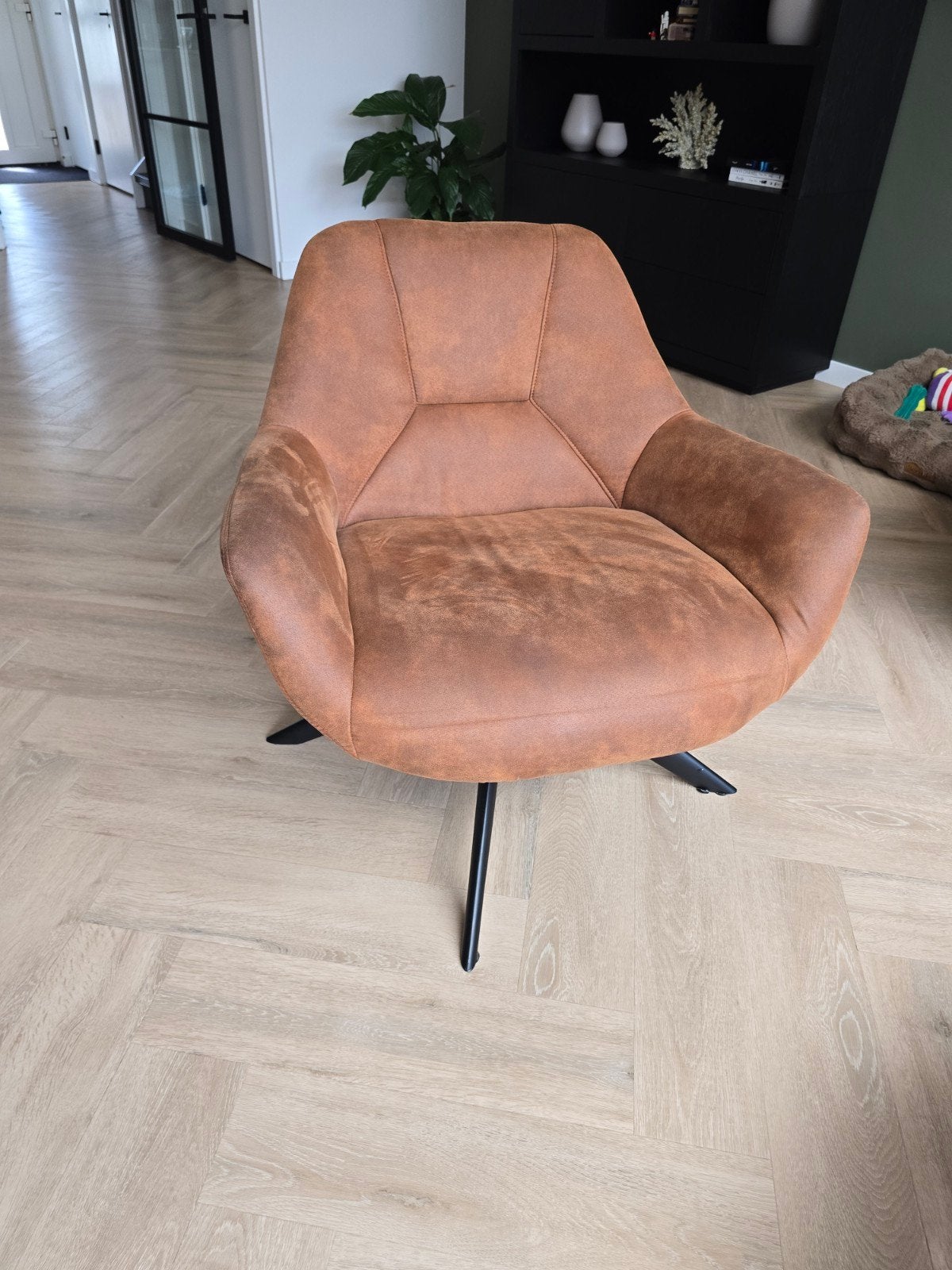 Cognackleurige fauteuil van Leen Bakker, Huis en Inrichting, Ophalen, 75 tot 100 cm, Zo goed als nieuw, 75 tot 100 cm