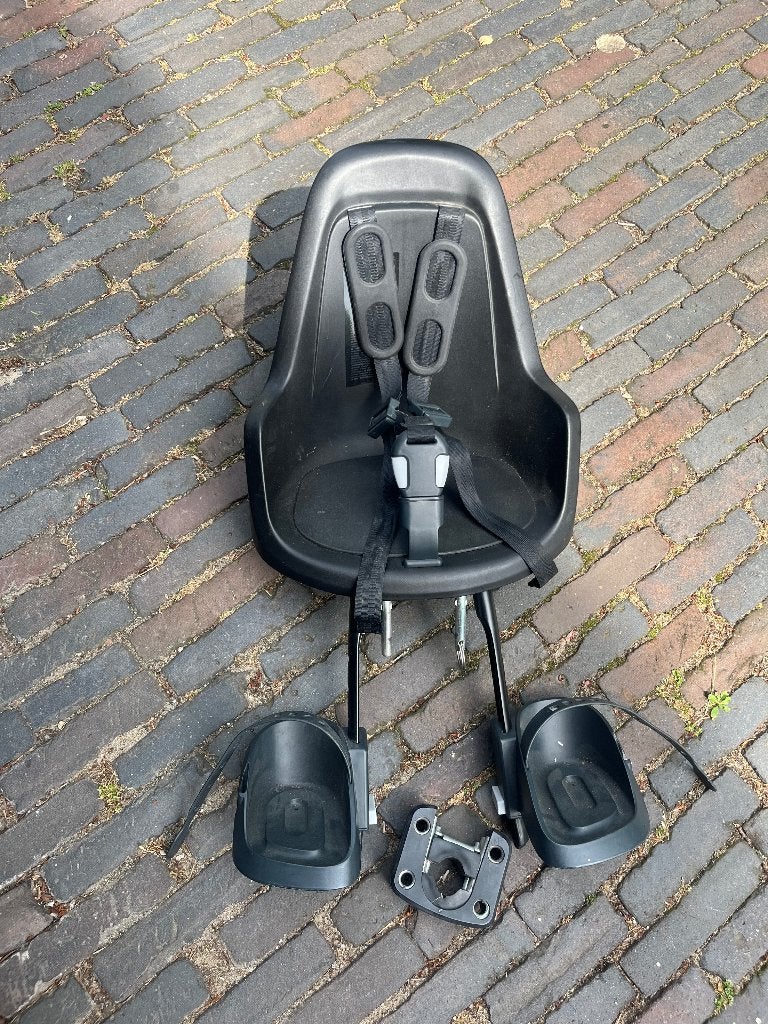Bobike one mini black, Fietsen en Brommers, Fietsaccessoires | Fietsstoeltjes, Ophalen, Bobike voorzitje, Gebruikt, Voetsteuntjes