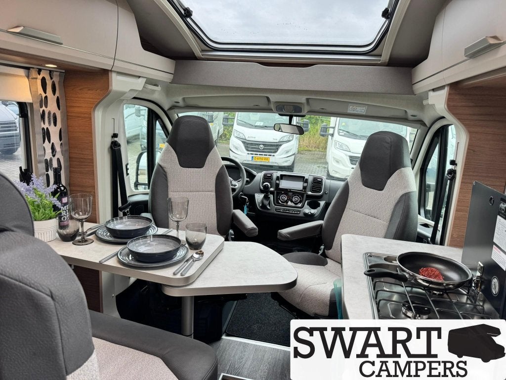 Caravans And Camping Knaus