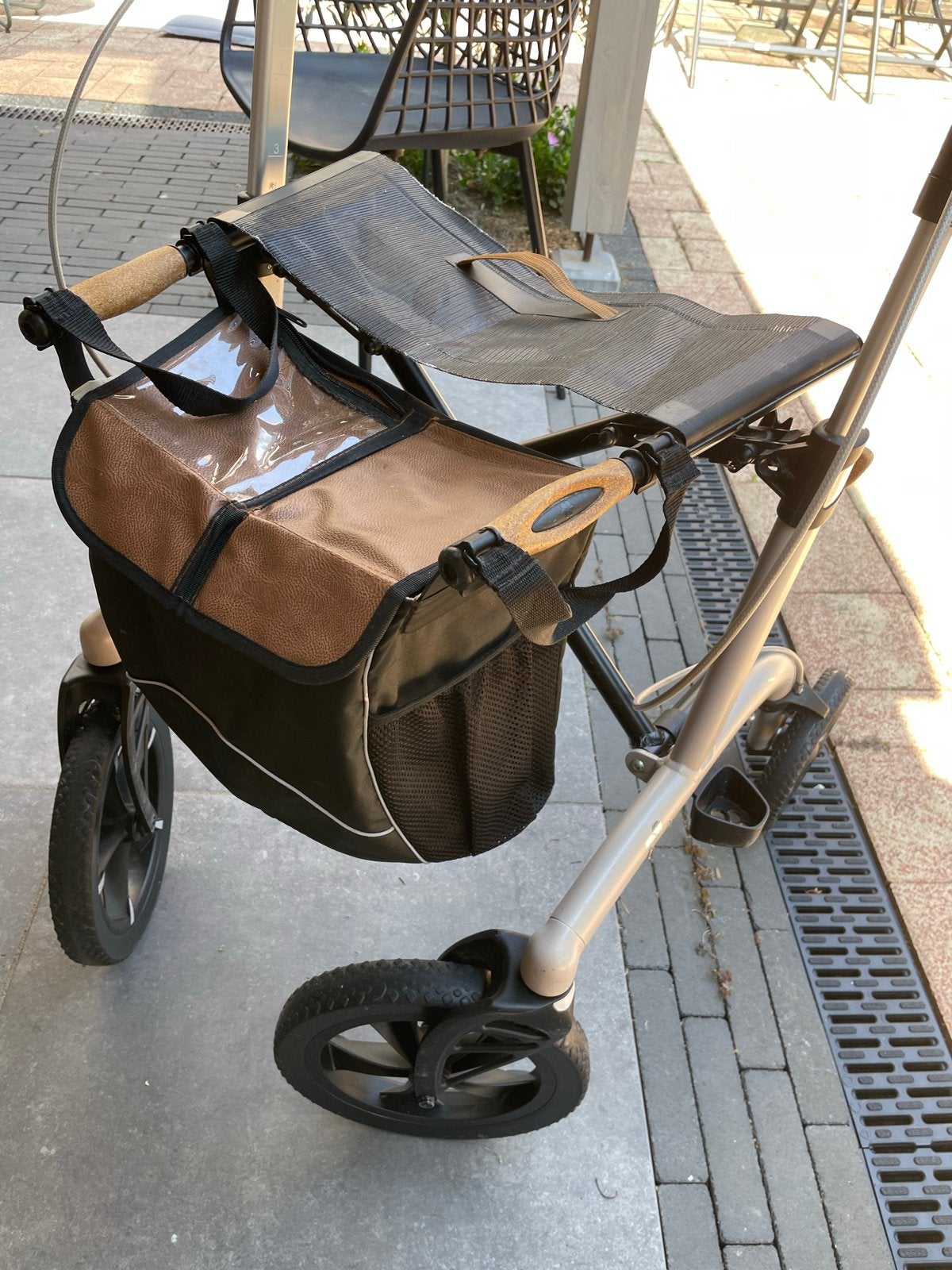 Saljol rollator, Ophalen