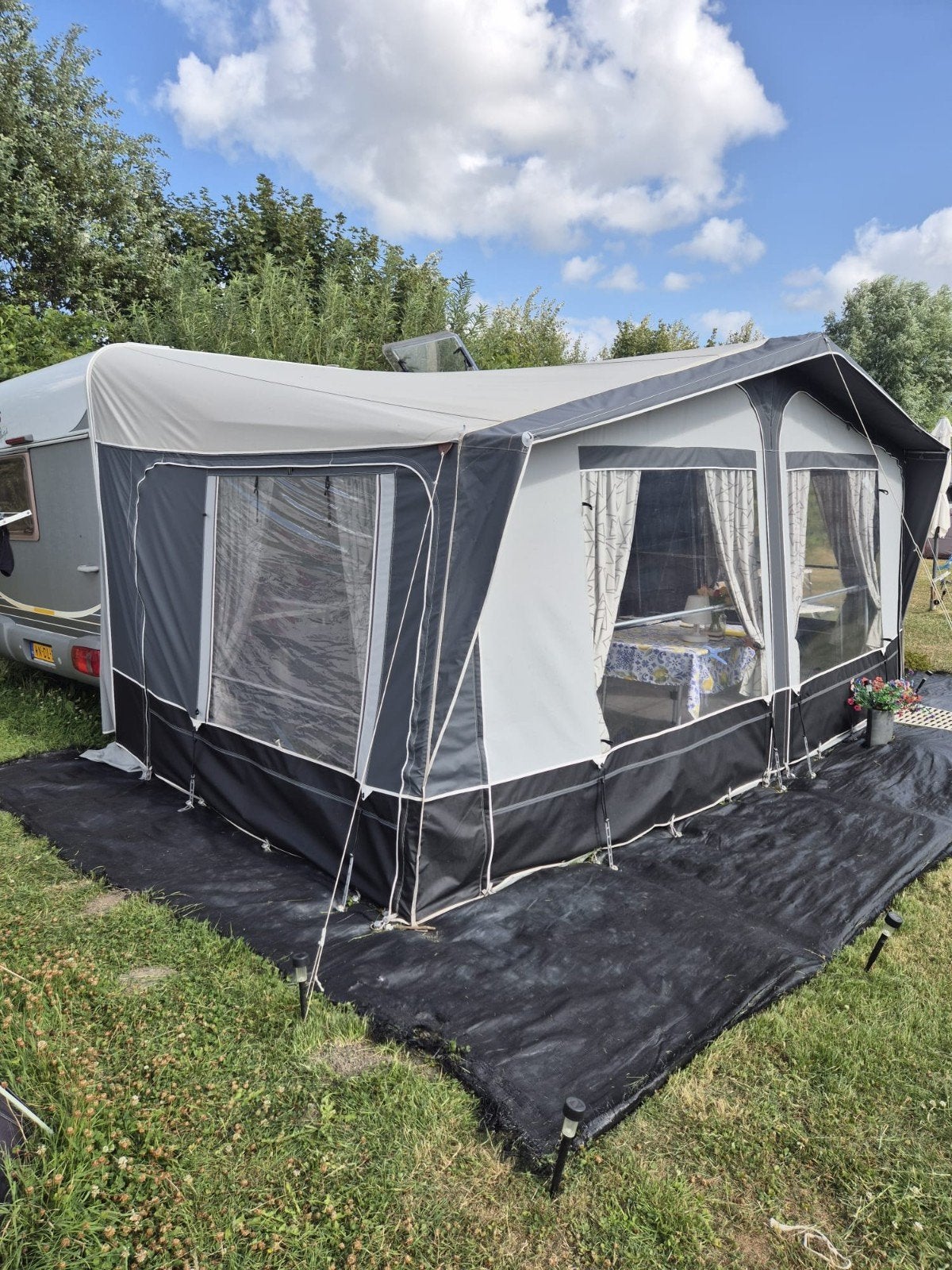 Voortent Ventura (Isabella) Pacific 300 Antracite mt 16 A925, Ophalen, Zo goed als nieuw, Isabella