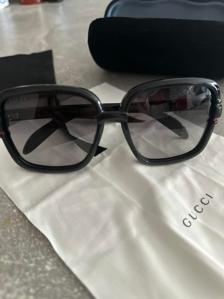 Gucci-zonnebrillen voor dames., Sieraden, Tassen en Uiterlijk, Zonnebrillen en Brillen | Dames, Overige merken, Zonnebril, Zwart