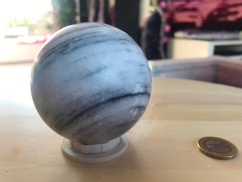 Marmeren zwart witte bol (9) diameter 8 cm, 478 gram., Verzamelen, Ophalen of Verzenden, Mineraal