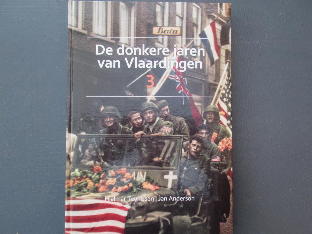 De donkere jaren van Vlaardingen Deel 3, Ophalen of Verzenden, Nieuw, Jan Anderson, Hjalmar Teunissen