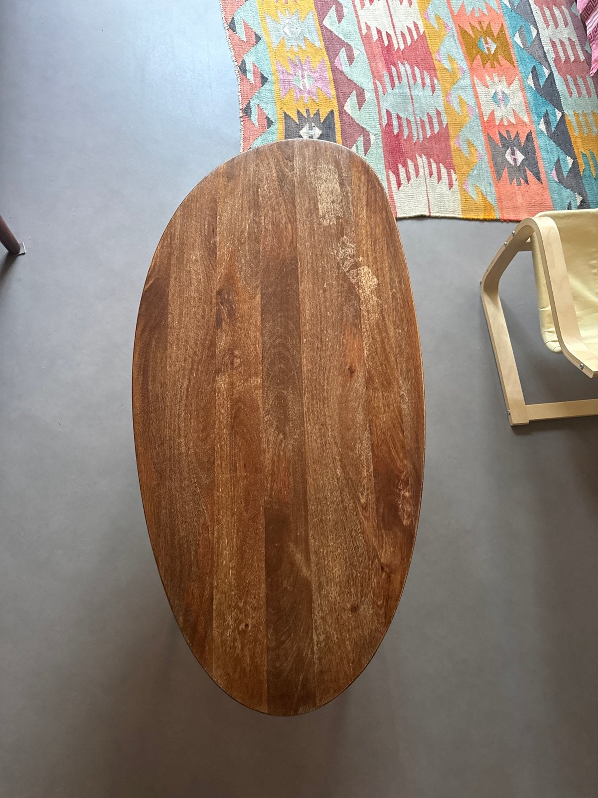 Ovale houten salontafel - Gebruikt, Huis en Inrichting, Gebruikt, 75 cm of meer, Ovaal, Hout