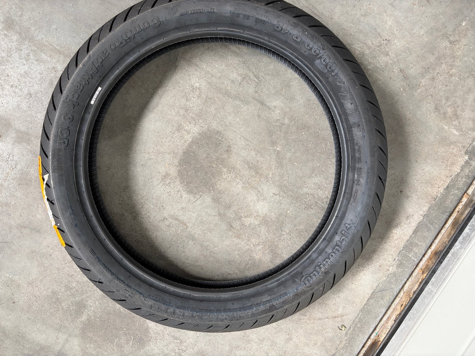 Continental ContiRoadAttack 3 CR 100/90 R18 56H voorband, Continental-Plaza 1 30175 Hannover, Nieuw, Ophalen of Verzenden, Mail_service@conti.de